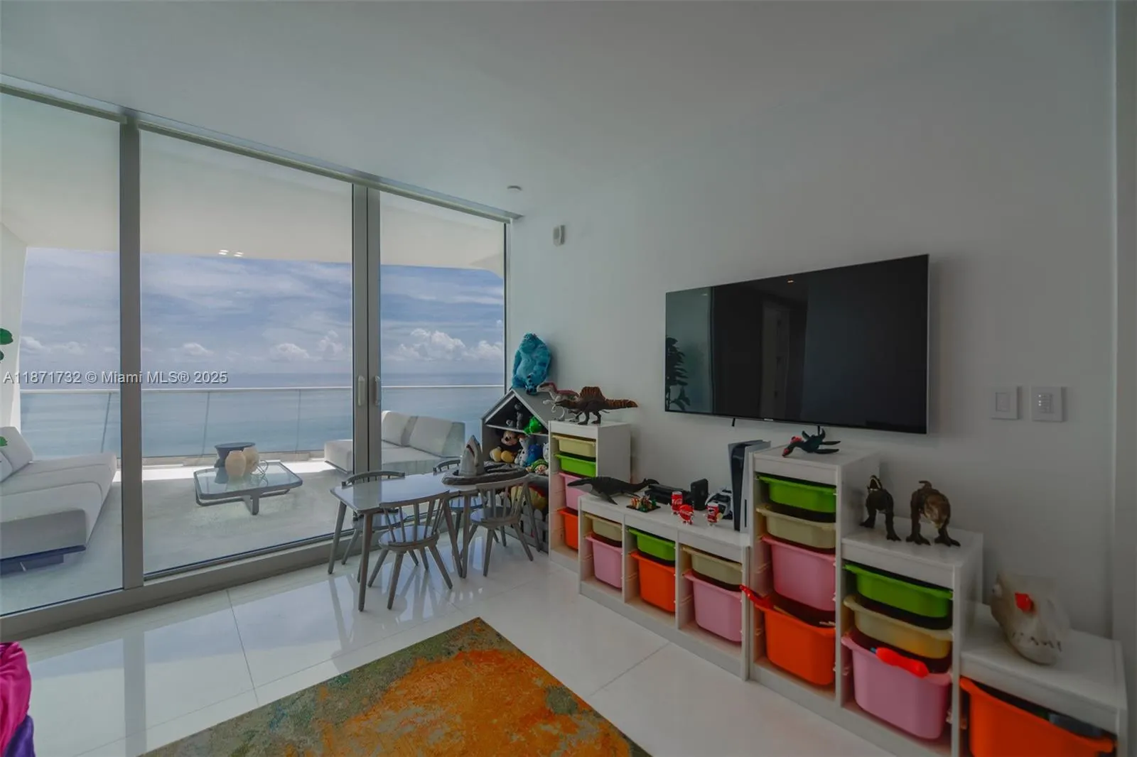 16901 Collins Ave, #4005