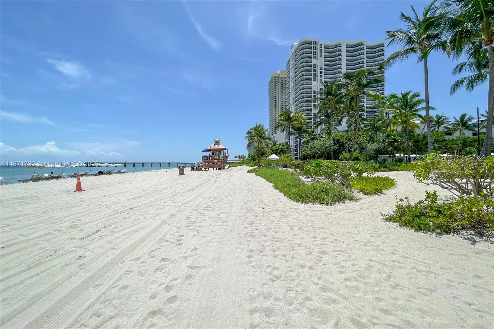 16901 Collins Ave, #4005
