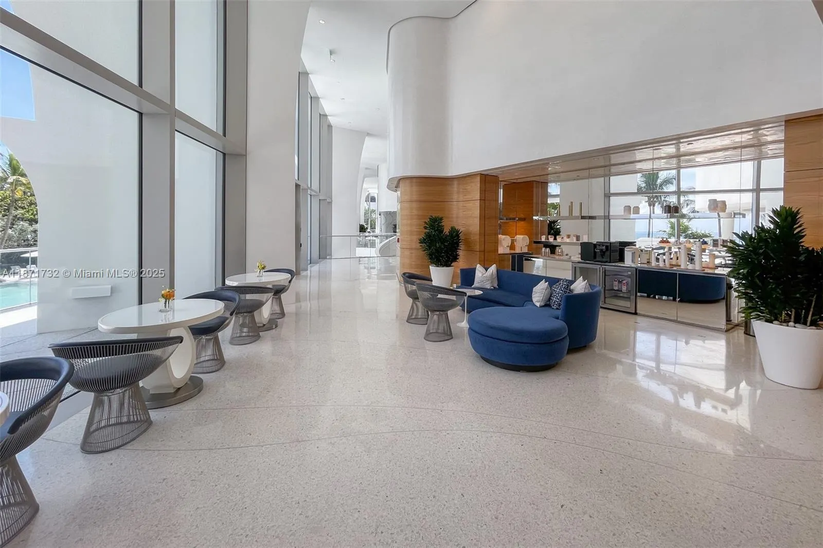 16901 Collins Ave, #4005