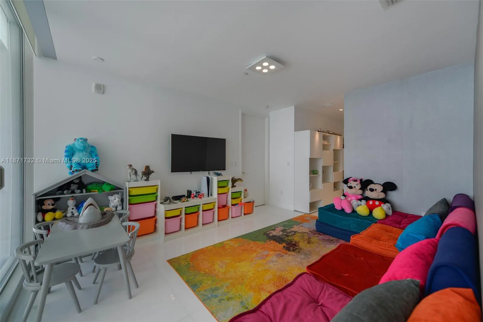 16901 Collins Ave, #4005