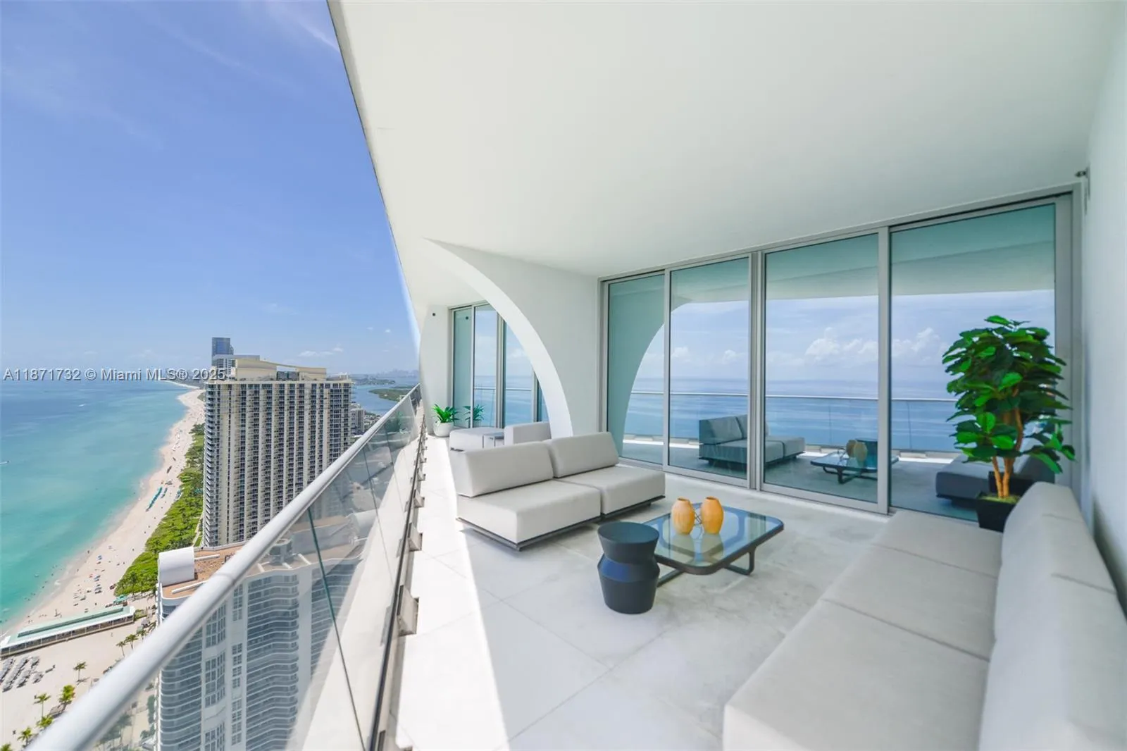 16901 Collins Ave, #4005