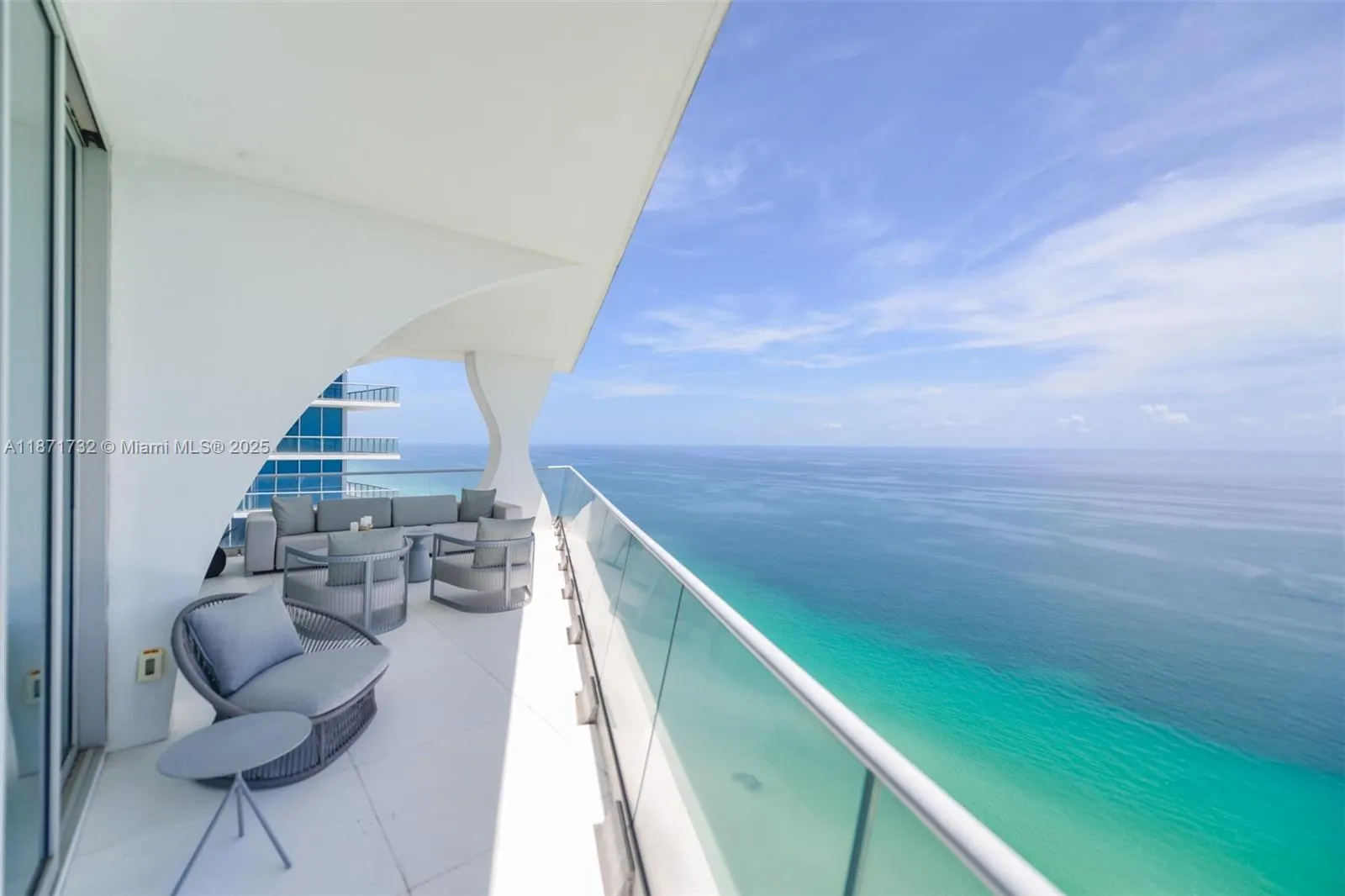 16901 Collins Ave, #4005