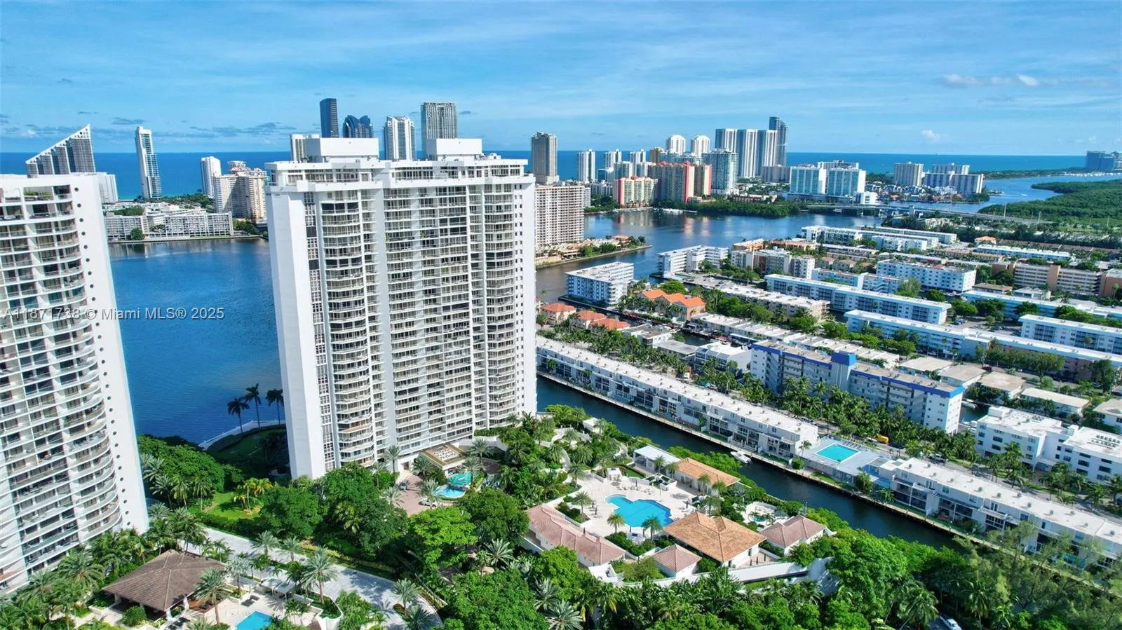 2600 Island Blvd, #1503