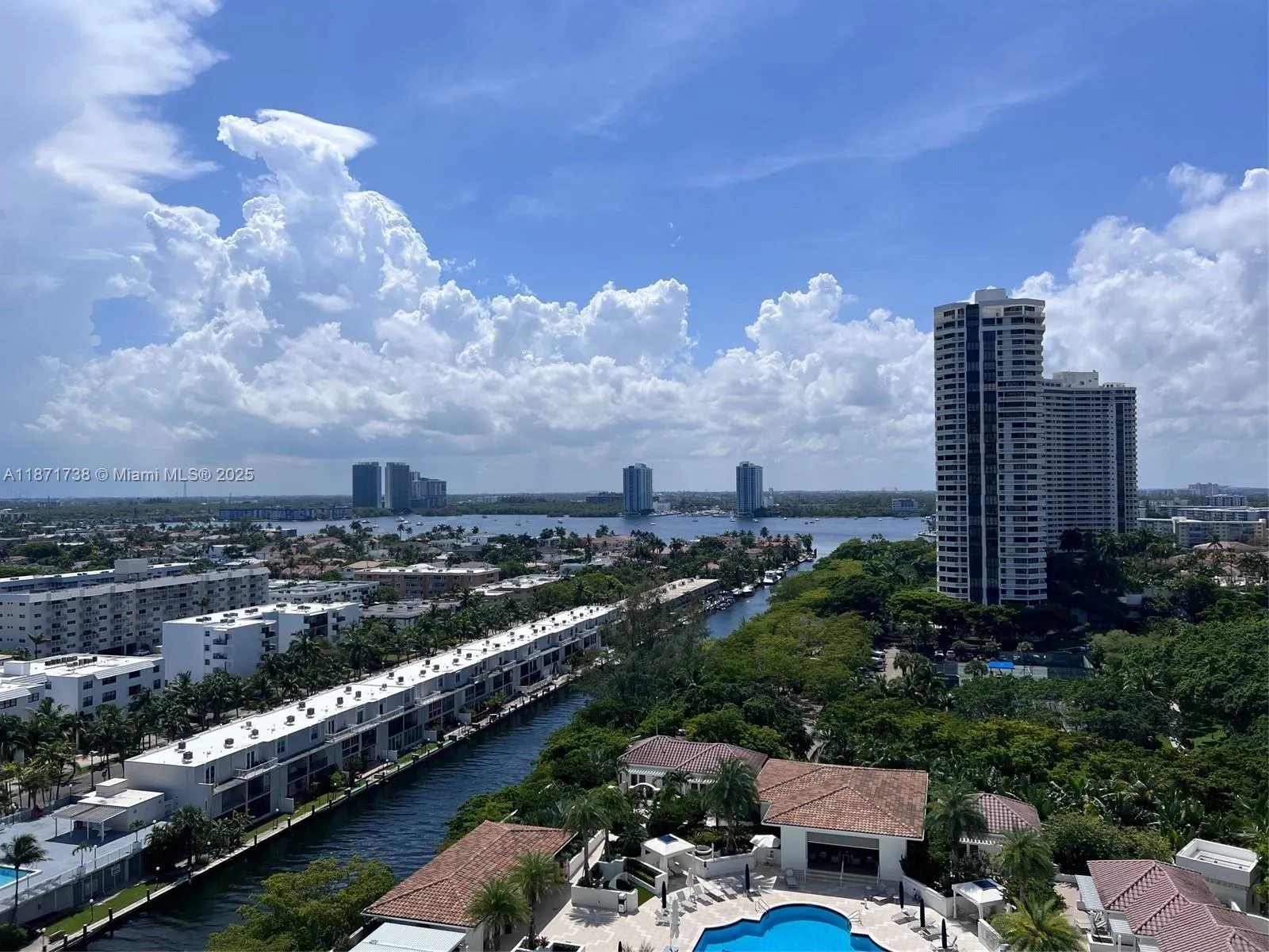 2600 Island Blvd, #1503