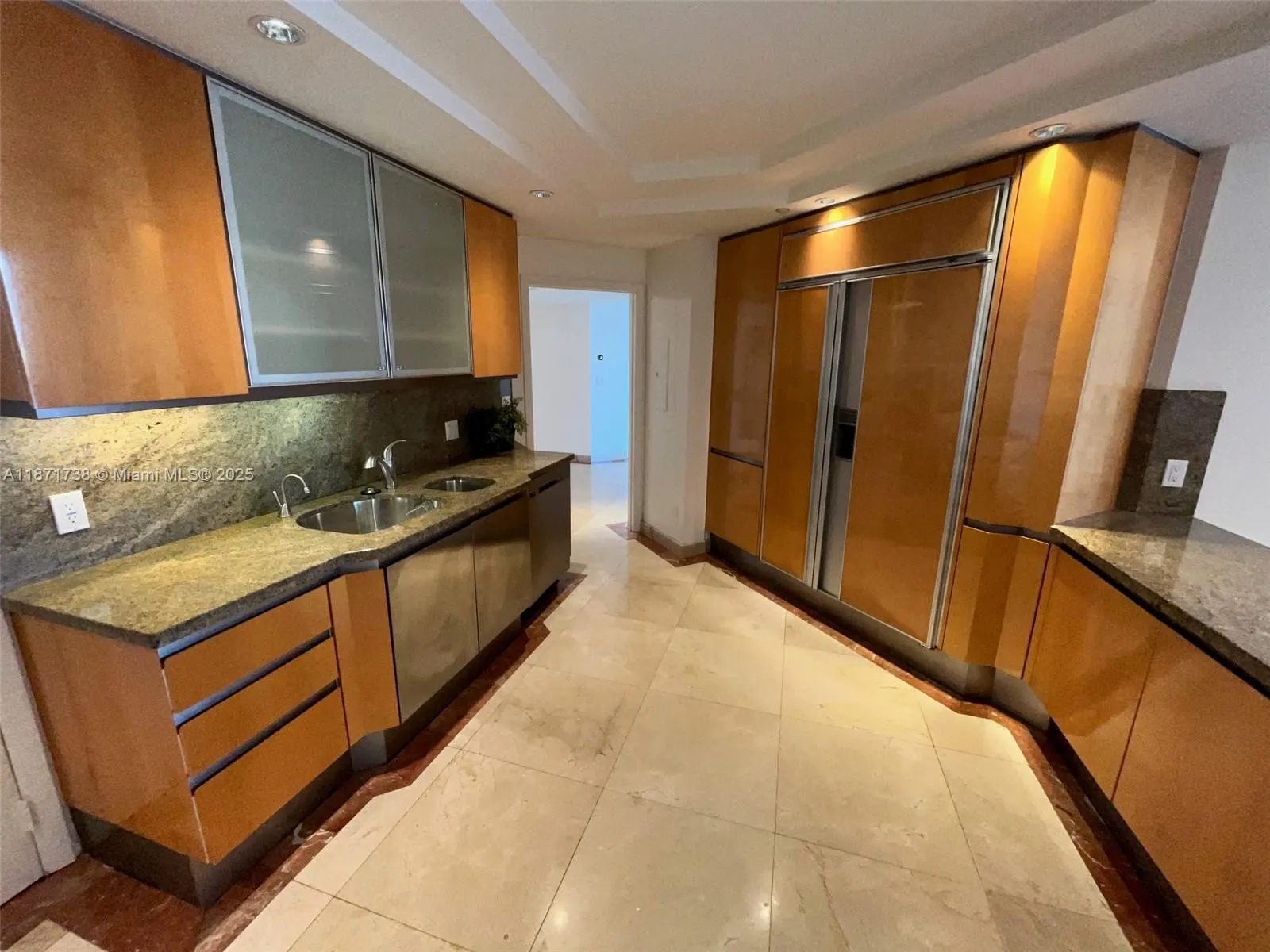 2600 Island Blvd, #1503