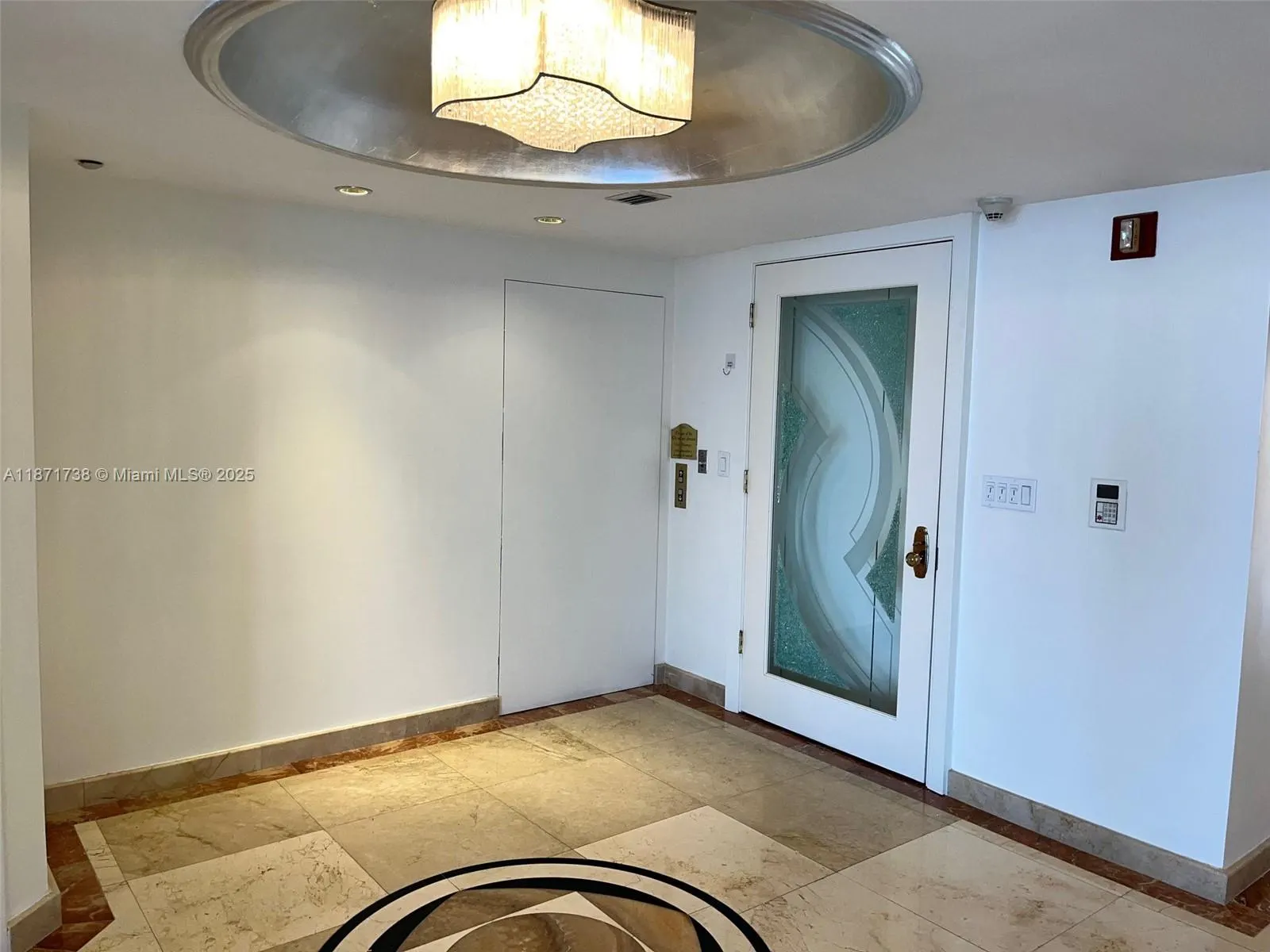 2600 Island Blvd, #1503