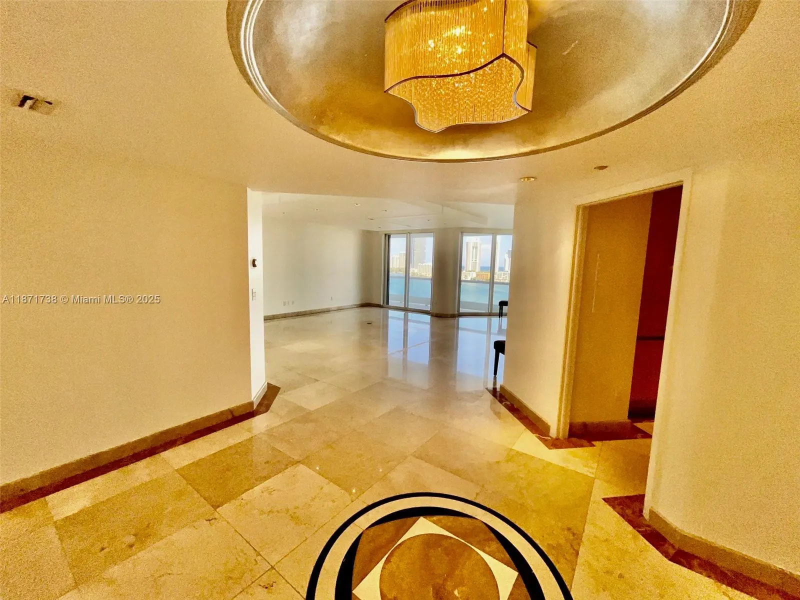2600 Island Blvd, #1503