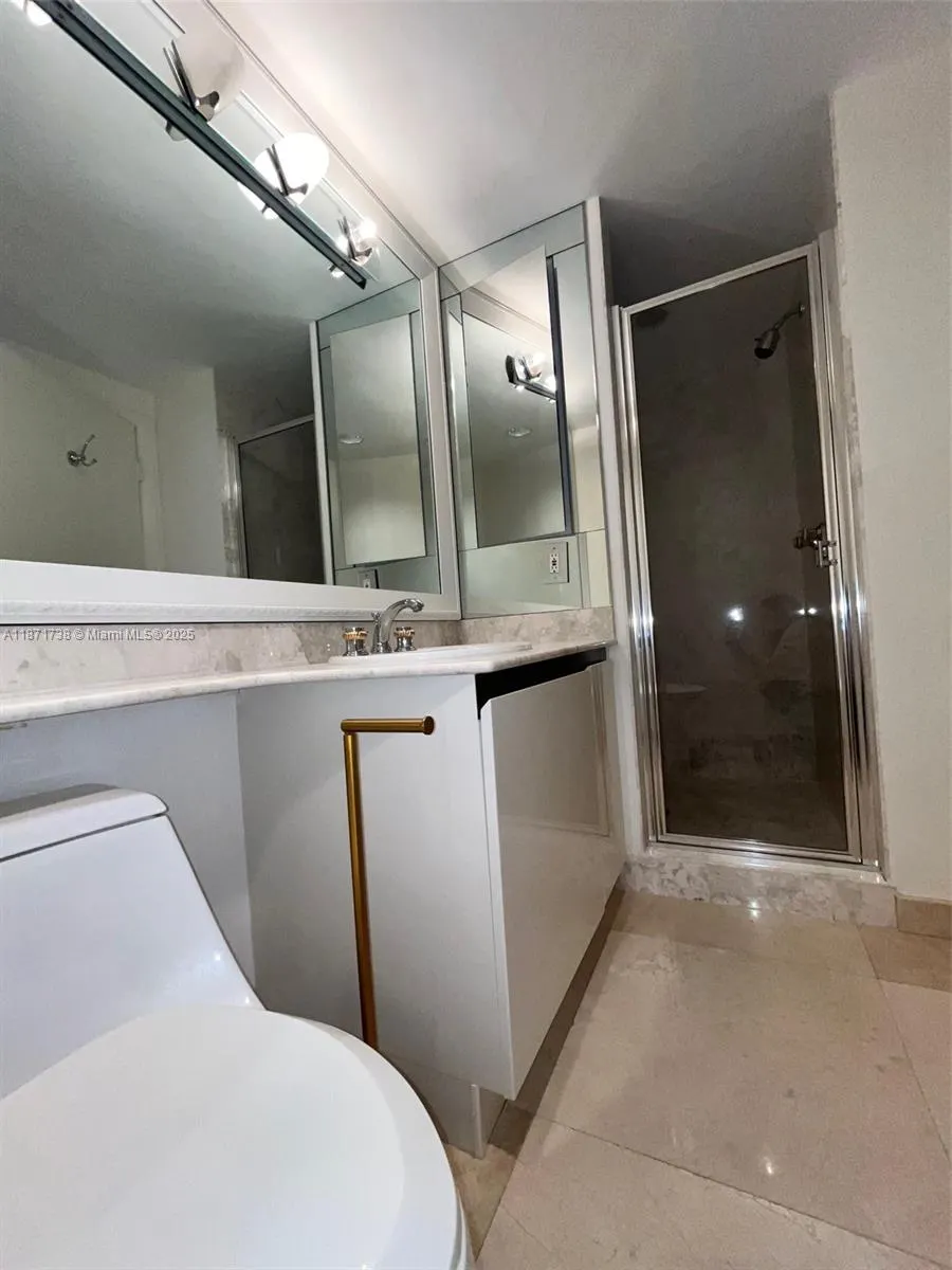 2600 Island Blvd, #1503
