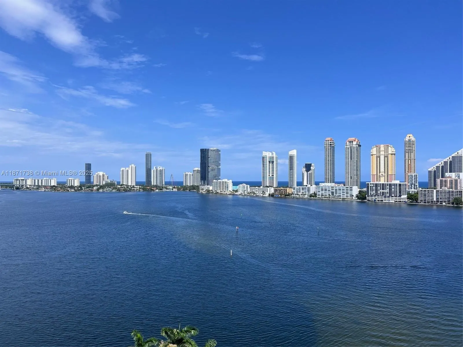 2600 Island Blvd, #1503