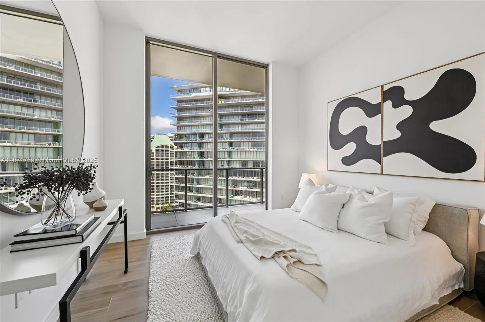 2655 S Bayshore Dr, #1601