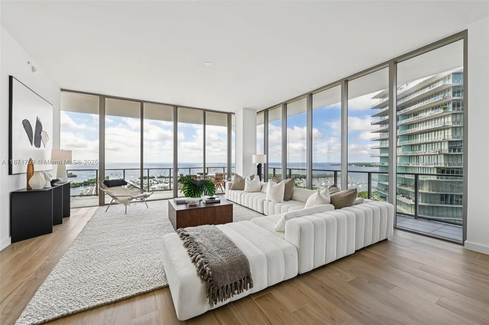 2655 S Bayshore Dr, #1601