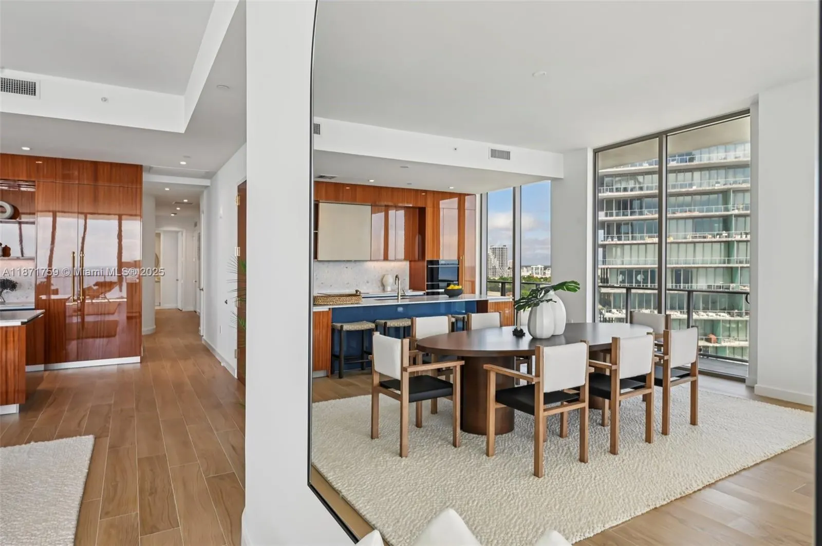 2655 S Bayshore Dr, #1601