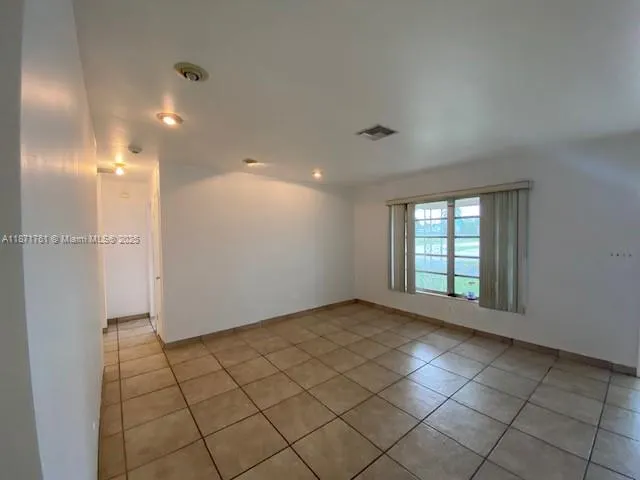 2301 N 56th Ter, #F