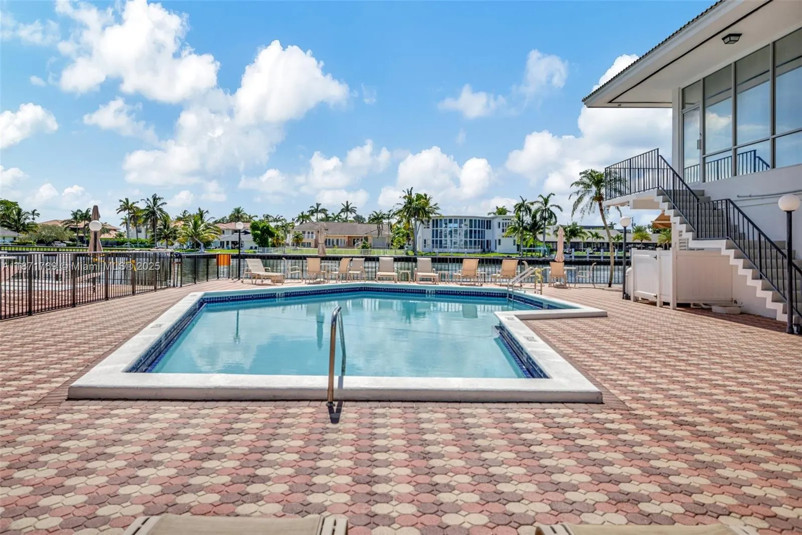 3113 S Ocean Dr, #404