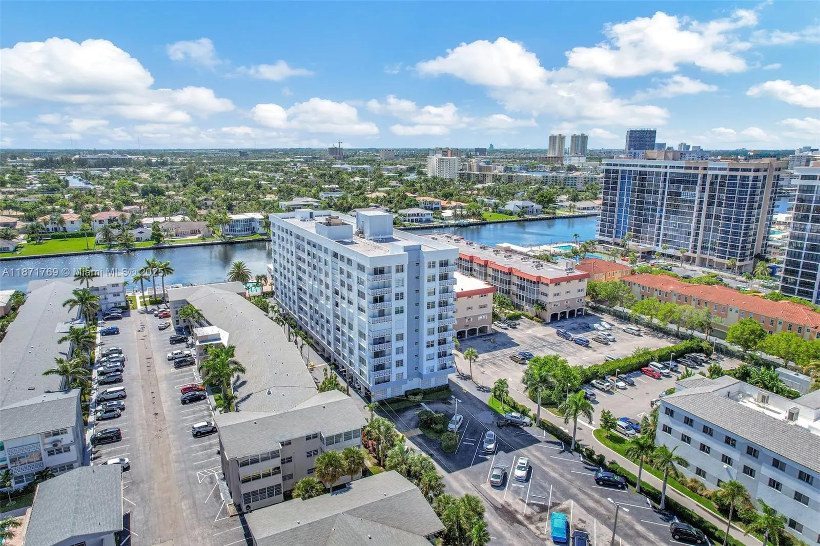 3113 S Ocean Dr, #404