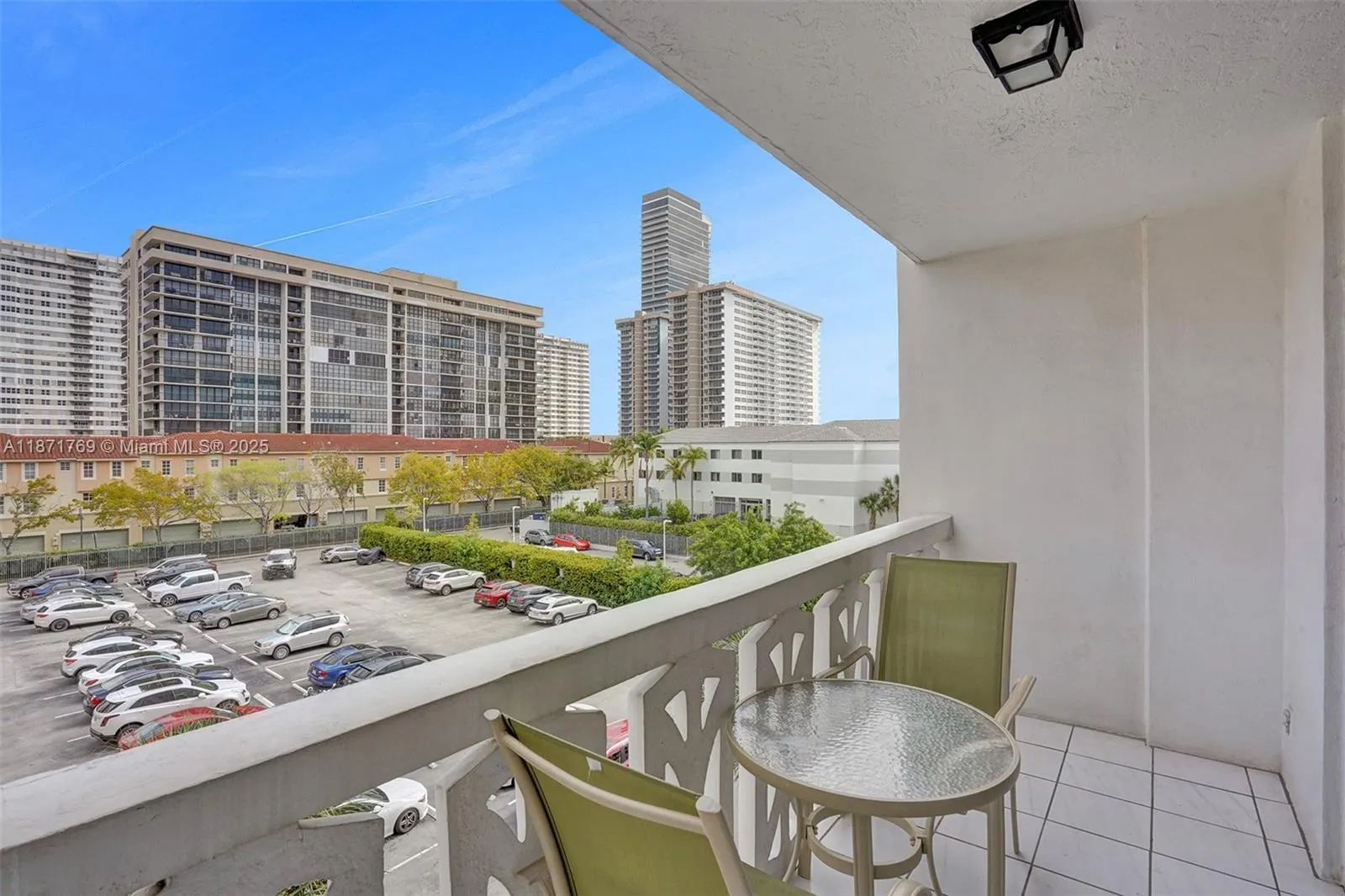 3113 S Ocean Dr, #404