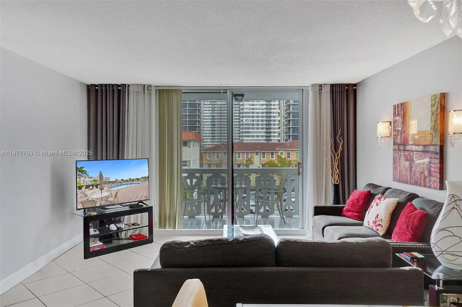 3113 S Ocean Dr, #404