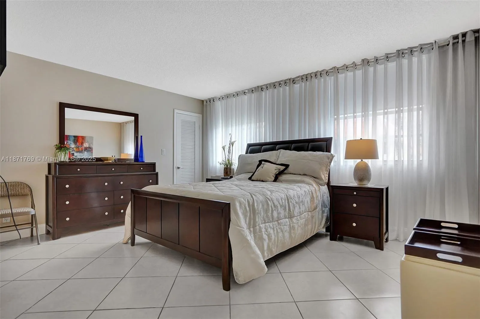 3113 S Ocean Dr, #404