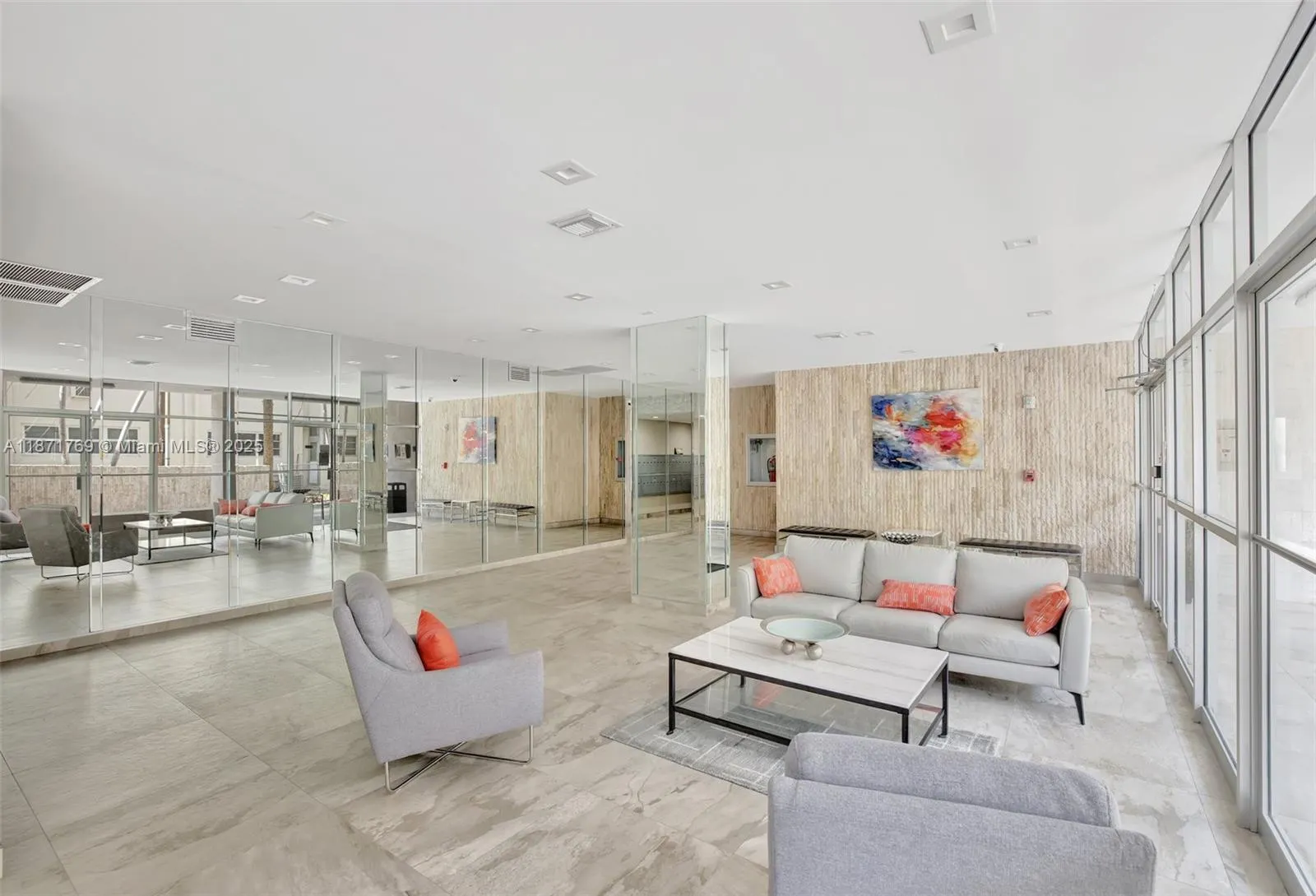 3113 S Ocean Dr, #404