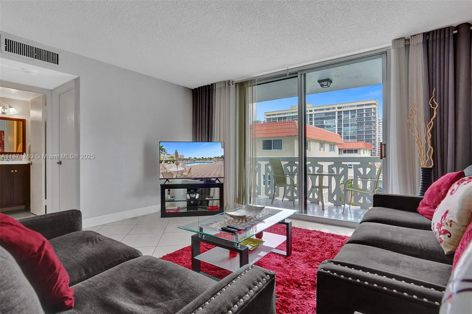 3113 S Ocean Dr, #404