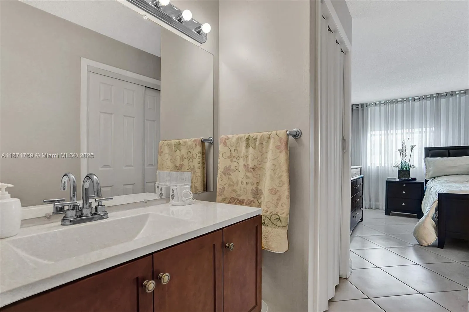 3113 S Ocean Dr, #404