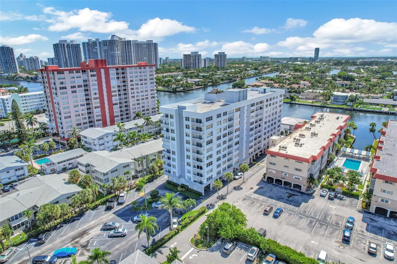 3113 S Ocean Dr, #404
