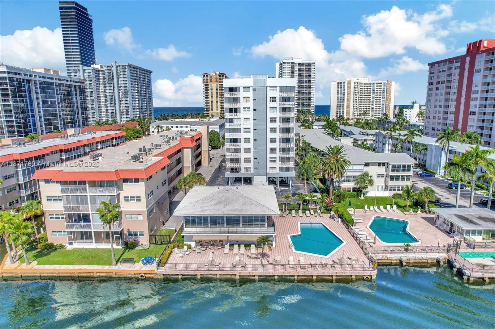 3113 S Ocean Dr, #404