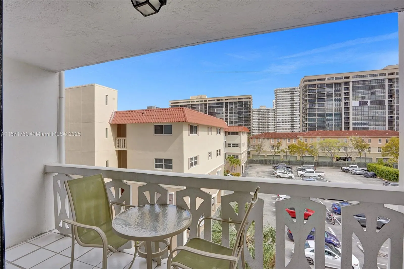 3113 S Ocean Dr, #404