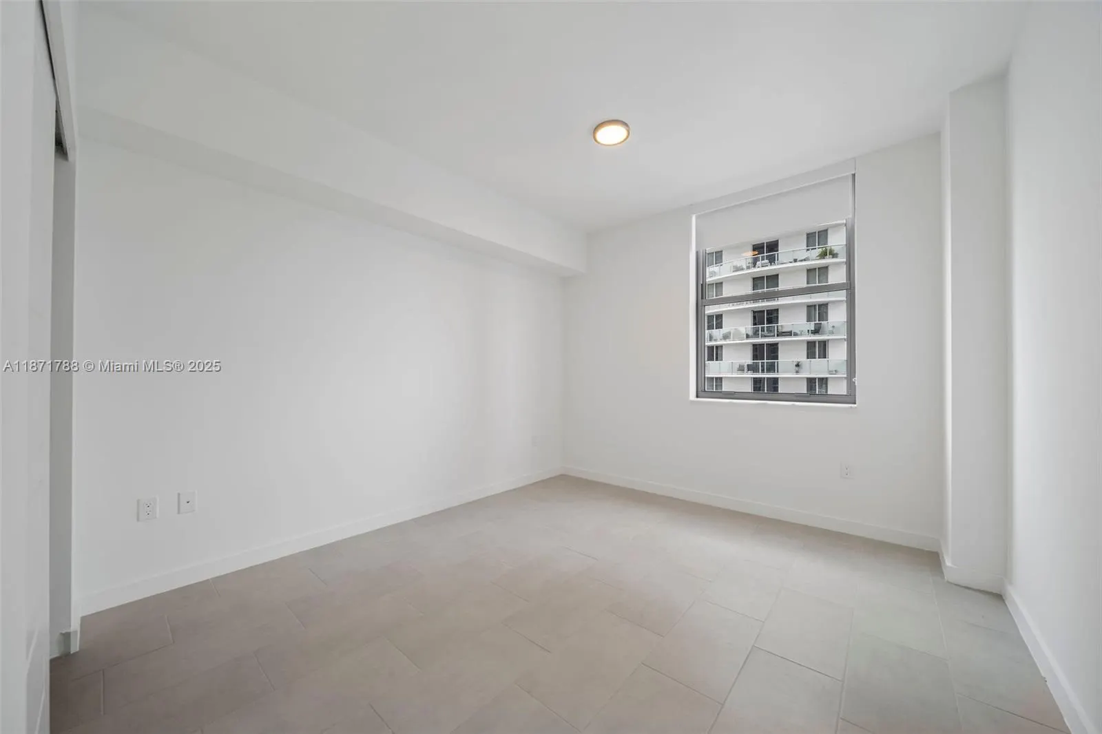 2150 N Bayshore Dr, #1009
