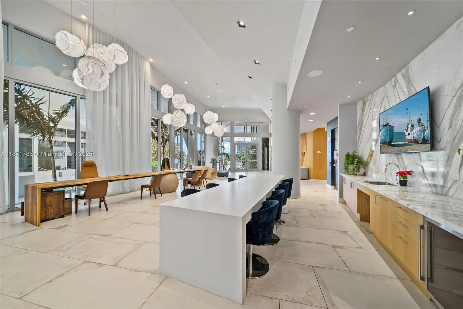 2150 N Bayshore Dr, #1009