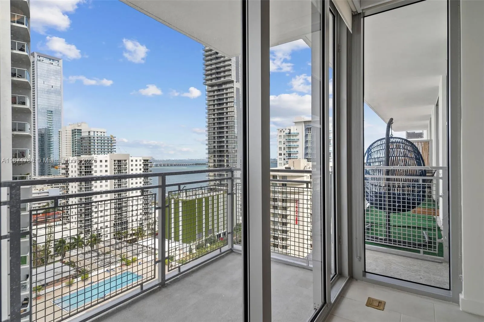2150 N Bayshore Dr, #1009