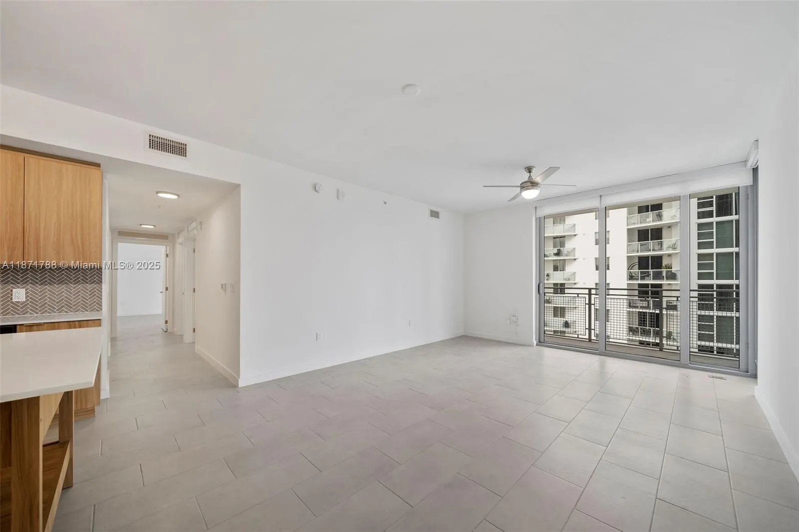 2150 N Bayshore Dr, #1009