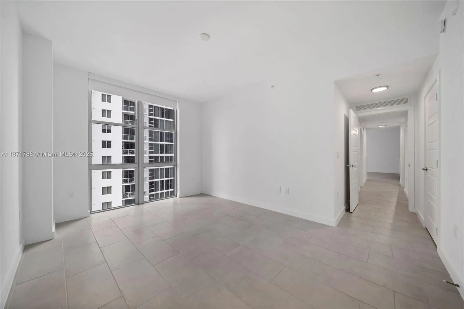 2150 N Bayshore Dr, #1009