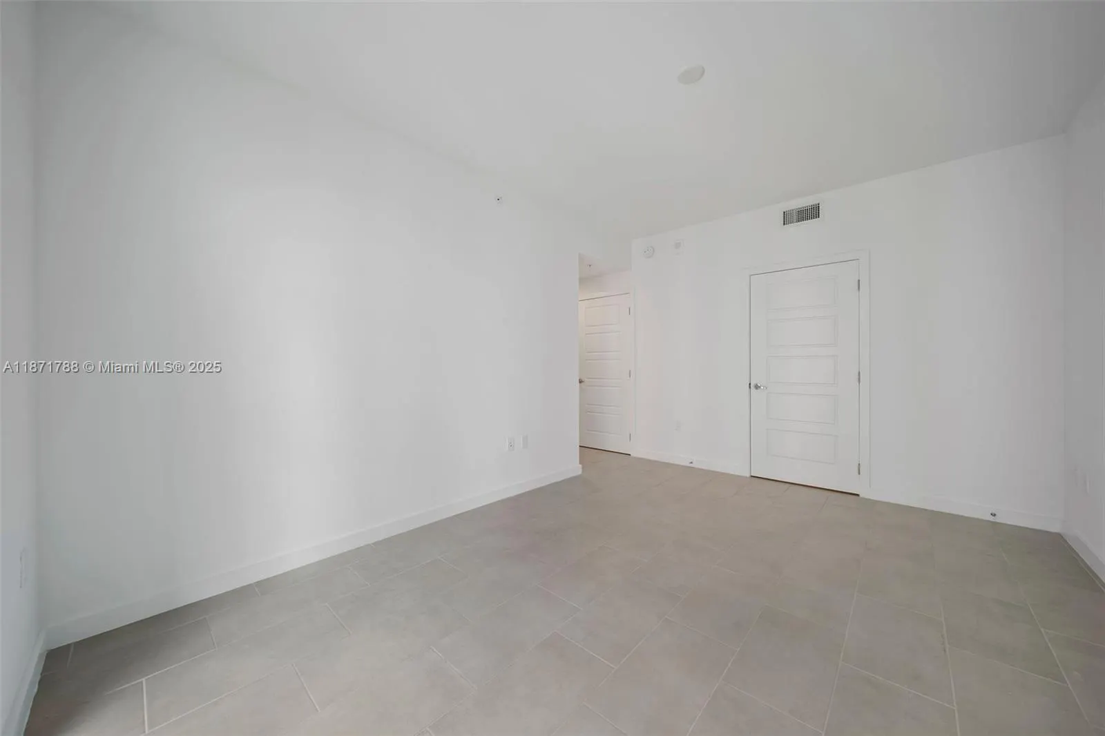 2150 N Bayshore Dr, #1009