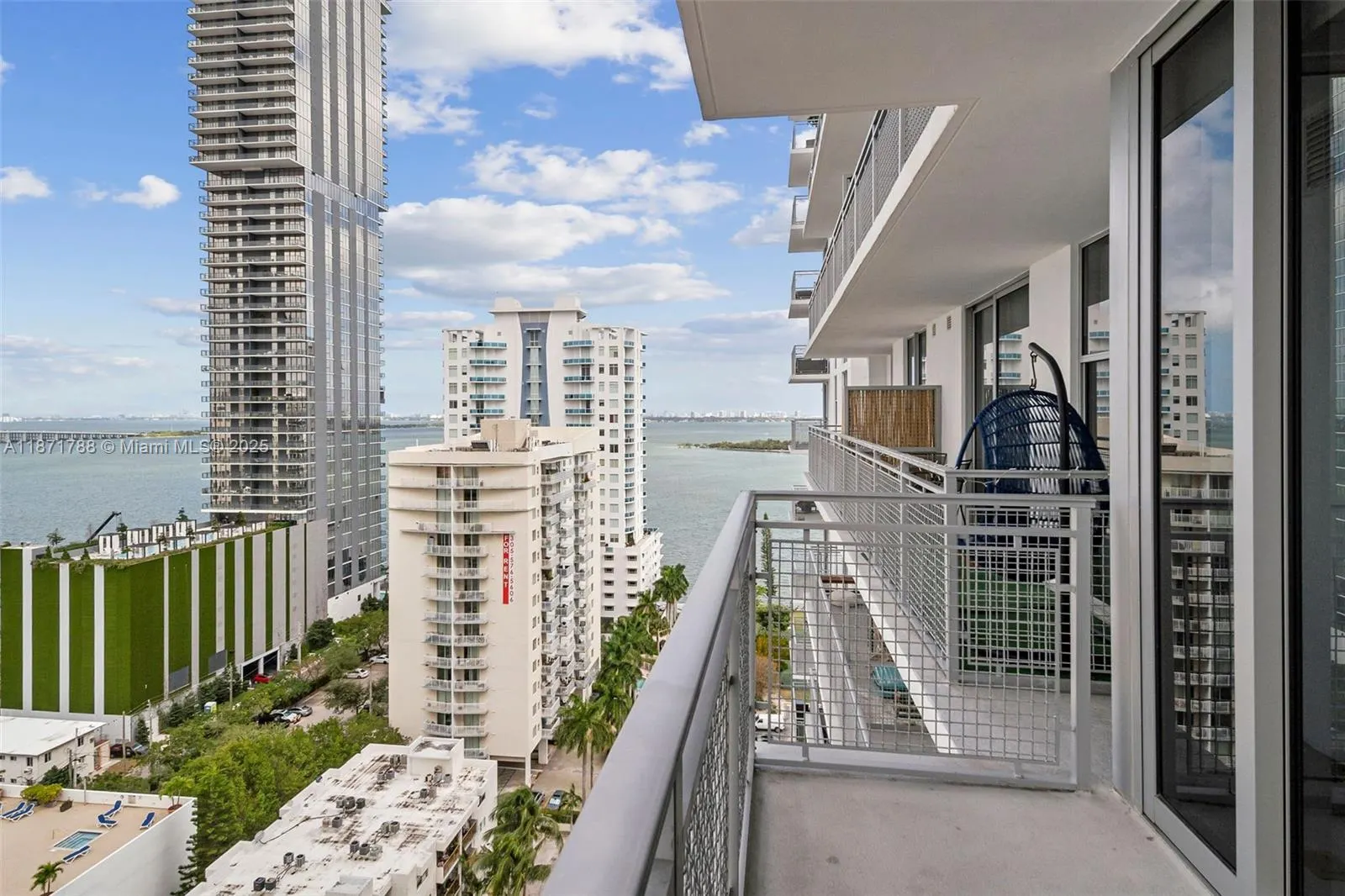 2150 N Bayshore Dr, #1009