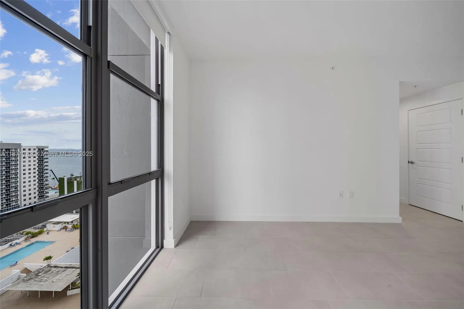 2150 N Bayshore Dr, #1009