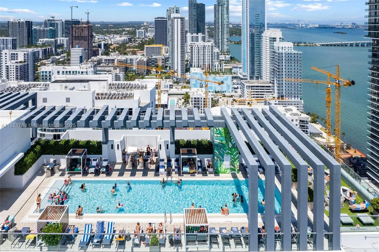 2150 N Bayshore Dr, #1009