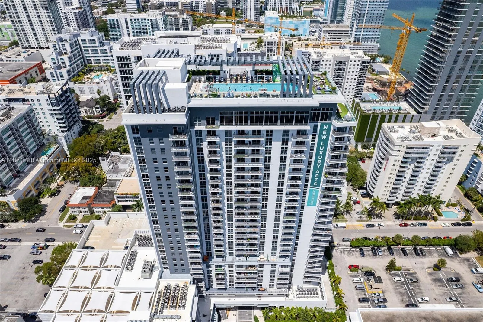 2150 N Bayshore Dr, #1009