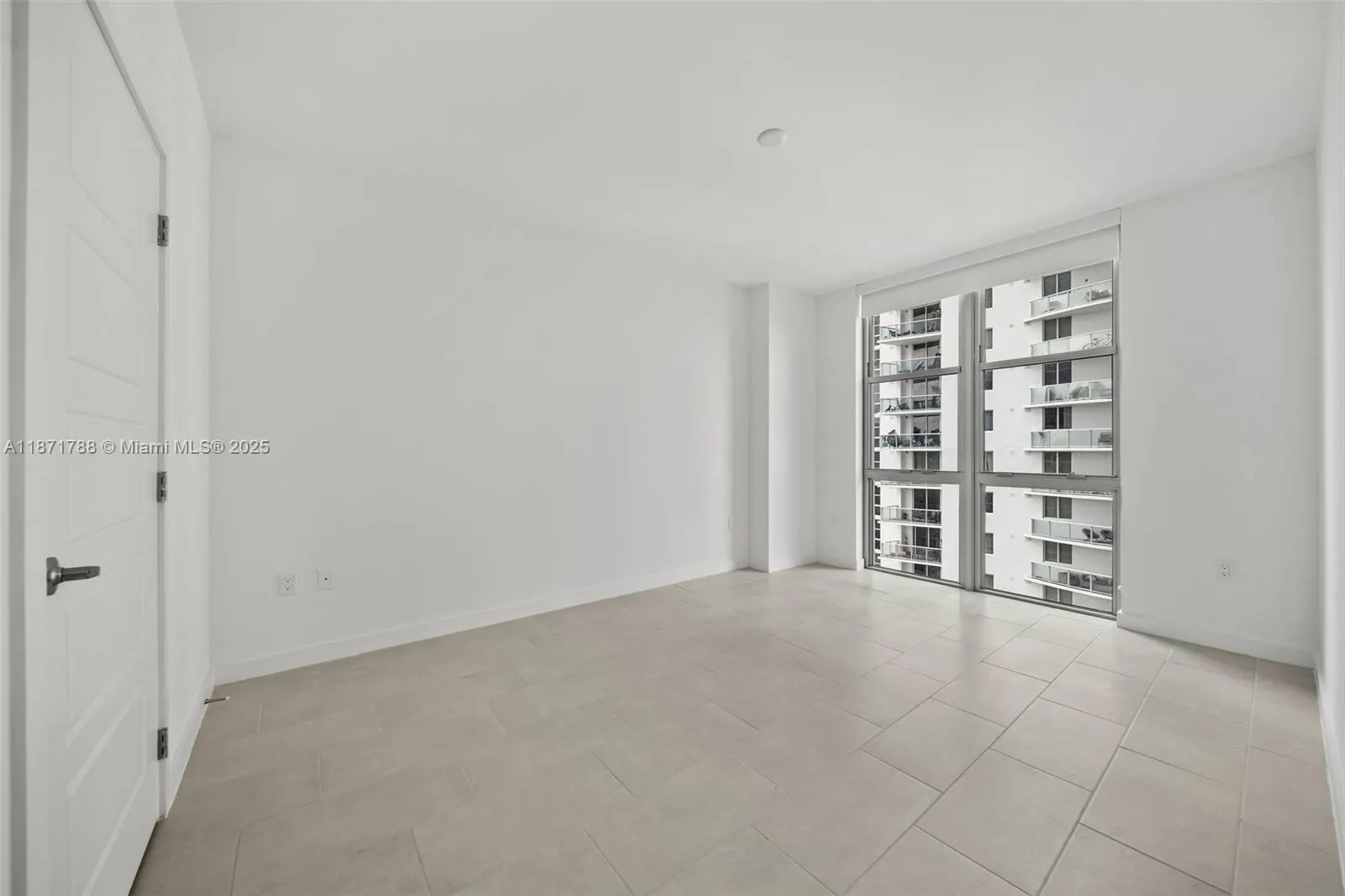 2150 N Bayshore Dr, #1009