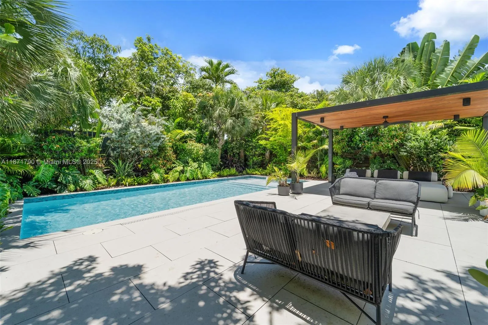 175 NW 44th St