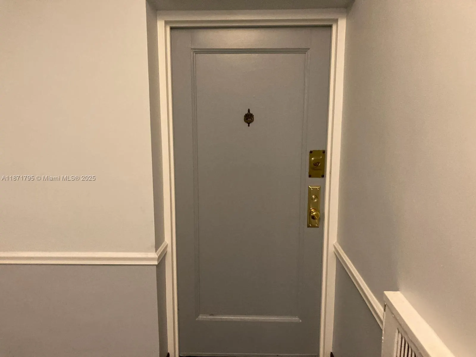 1 Chateaux Circle, #1D