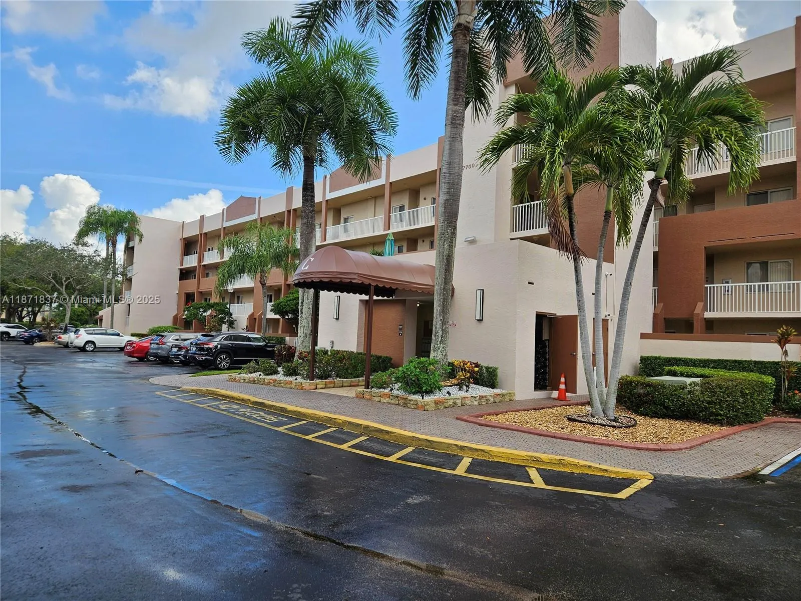 7730 Granville Dr, #202