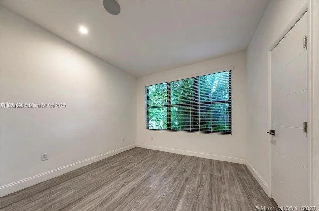 473 Mendoza Ave, #1