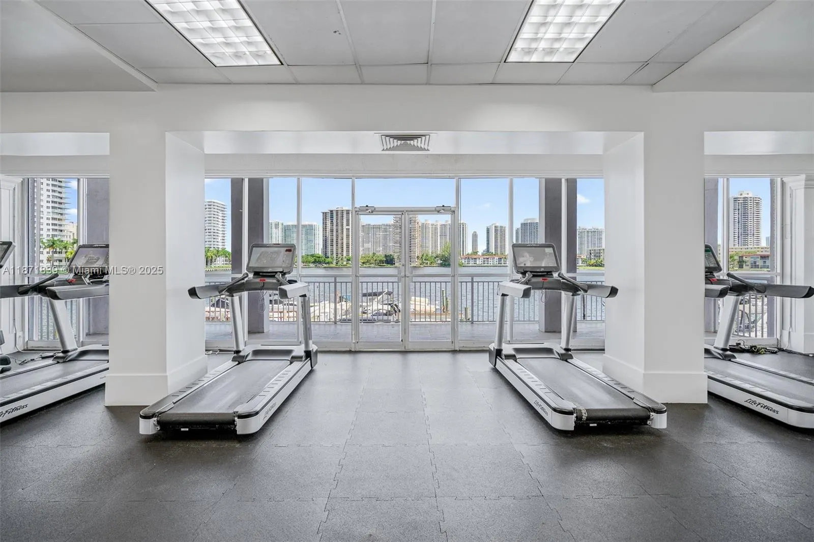 18071 Biscayne Blvd, #1104