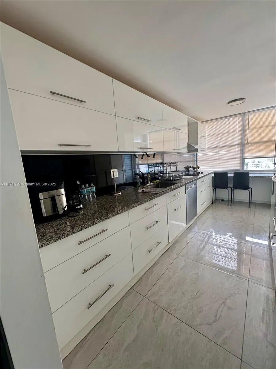 18071 Biscayne Blvd, #1104