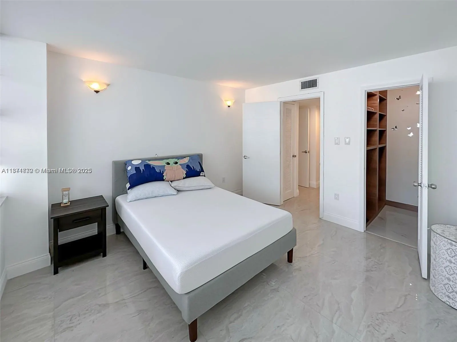 18071 Biscayne Blvd, #1104