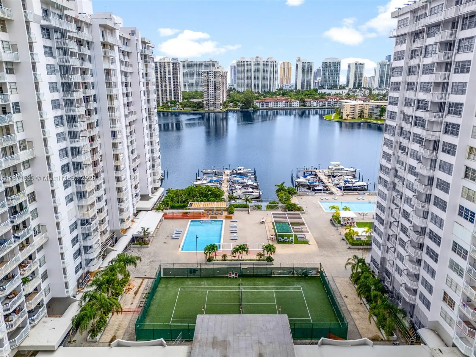18071 Biscayne Blvd, #1104