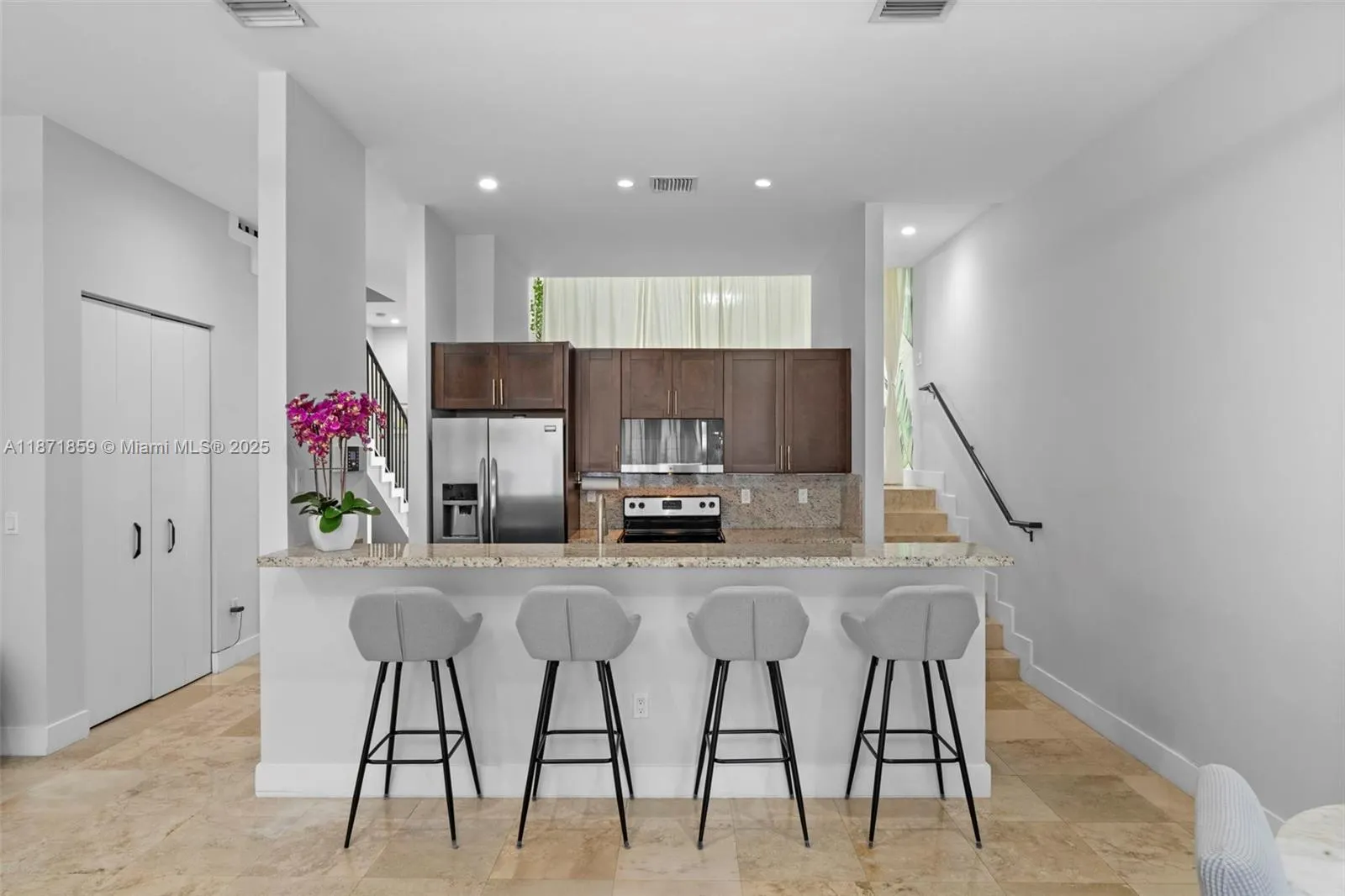 3506 NE 166th St, #4