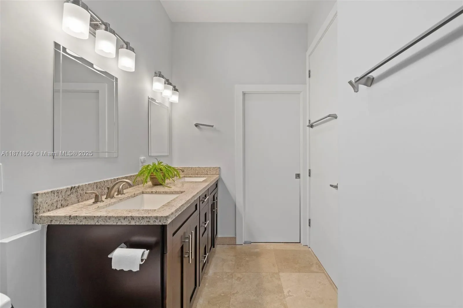 3506 NE 166th St, #4