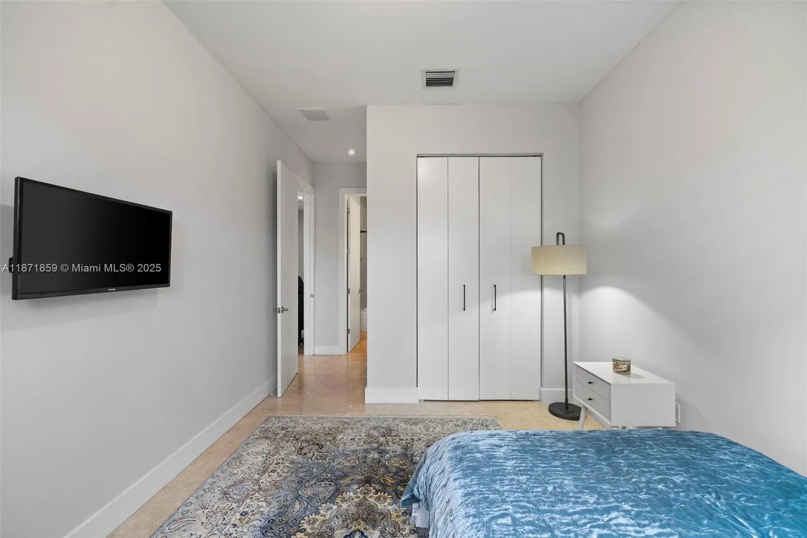 3506 NE 166th St, #4